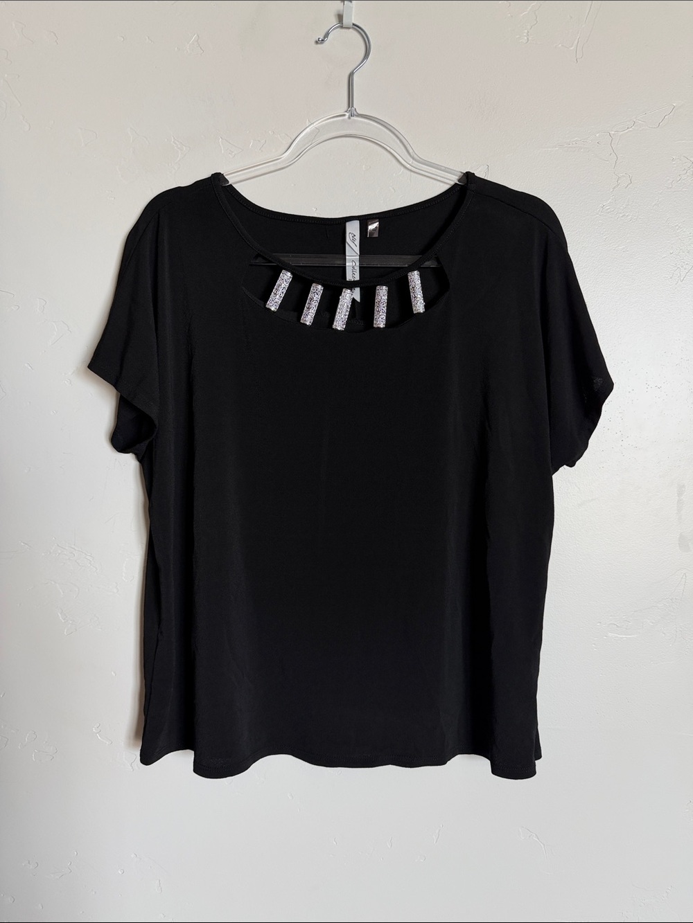 NY Collection Black Short Sleeve Top with Silver Accent Cutouts